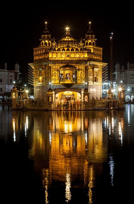 Golden Temple Night