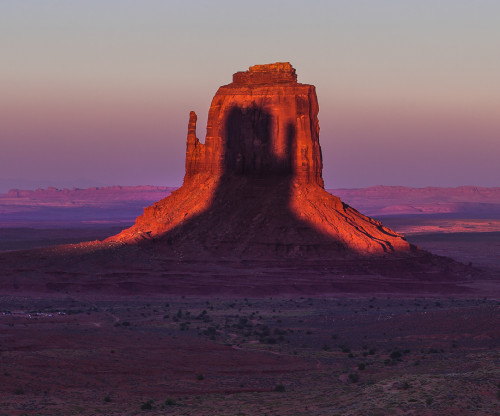 Planning the Monument Valley Mitten Shadow - The Photographer's Ephemeris