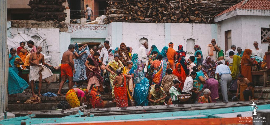 Chaos at Manikarnika Ghat